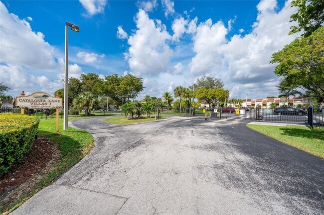 Photo - 14271 Kendale Lakes Cir