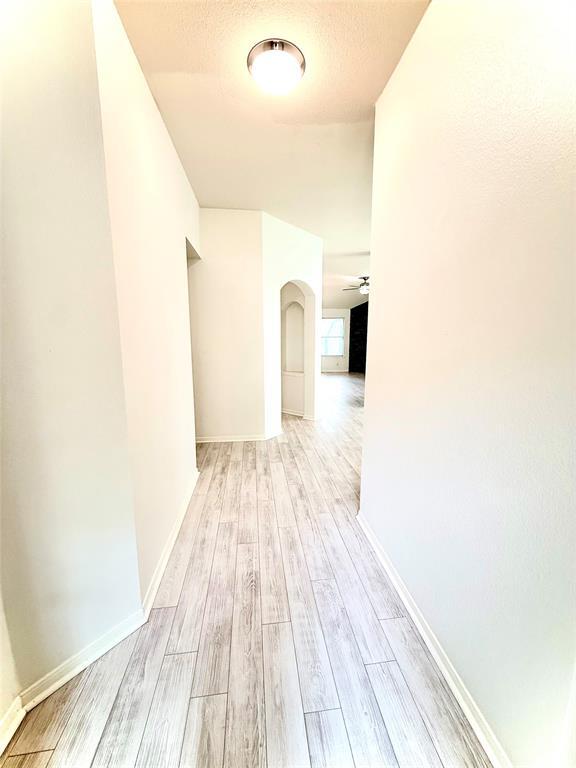 Photo - 206 Sunshadow Dr