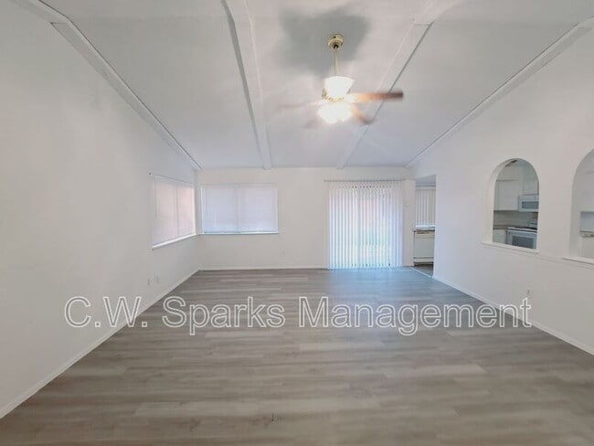 Photo - 3517 Hillridge Dr