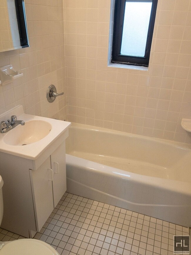 Photo - AMSTERDAM AVENUE Unit 6C