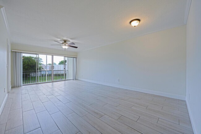 Photo - 1505 Crescent Cir Unit A8