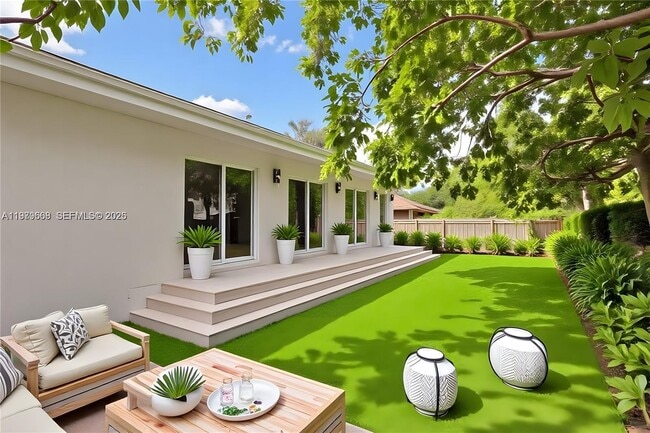 Photo - 2251 SW 20th St