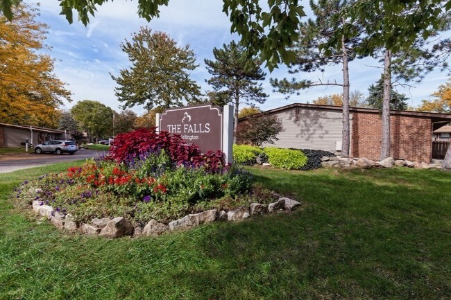 The Falls at Arlington - The Falls at Arlington Apartments