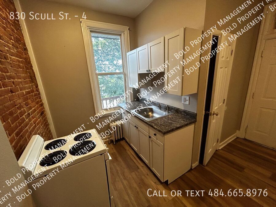 Photo - 830 Scull St Apartment Unit 4