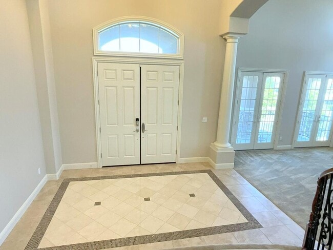 Photo - Luxurious & Sought After Home In The Bucolic Hills Of Gated Norris Canyon Estates !