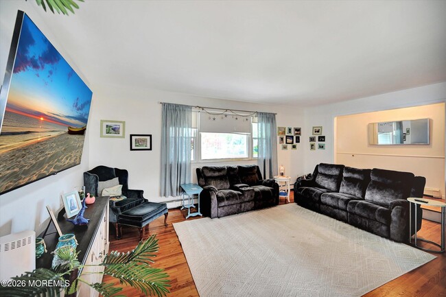 Photo - 855 Derry Dr