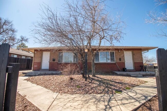 1695 Sheridan Boulevard - 2 - 1695 Sheridan Boulevard - 2 Condo