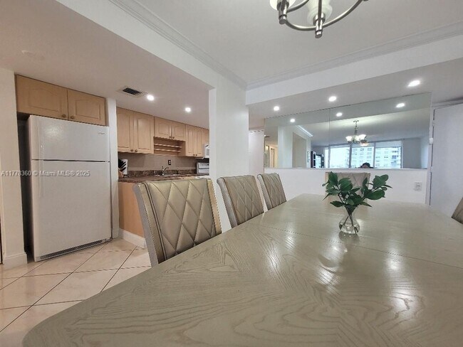 Photo - 18081 Biscayne Blvd Unit 1102