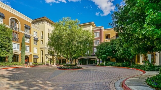 Photo - 24535 Town Center Dr Unidad 6403 Rental