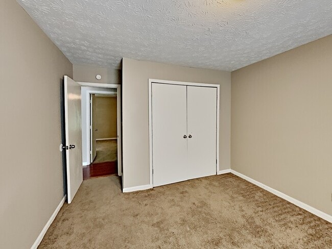 Photo - 6305 Beaver Creek Trail