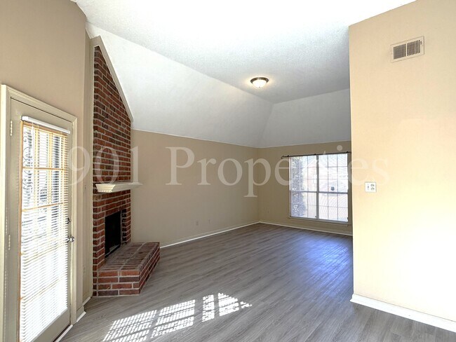 Photo - 7001 Presmond Rd