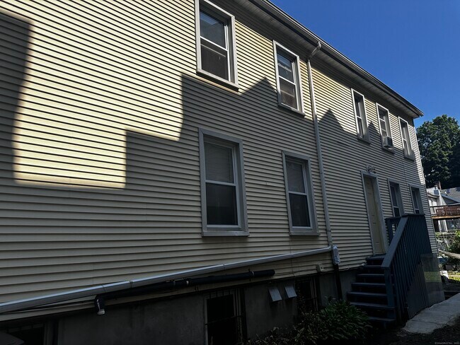 Photo - 47 Edwards St Unit 2