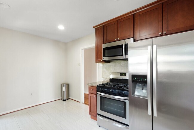 Photo - 5609 6th St S