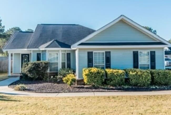 Building Photo - Coming Soon: Beautiful 3 Bed, 2 Bath Home