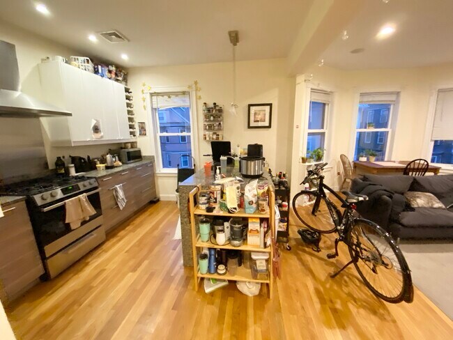 5 Oswald St Unit 3