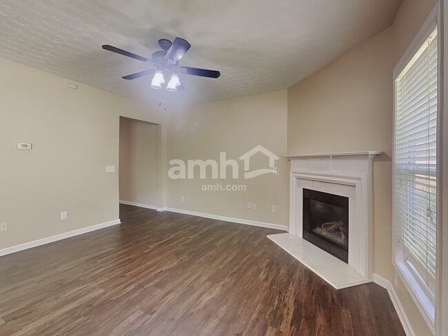 Photo - 311 Barberry Pl