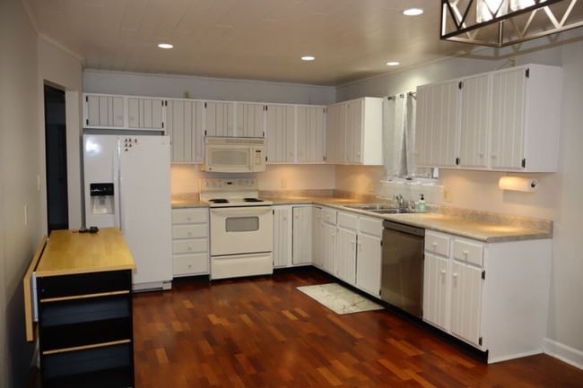 Photo - 3809 W Rollins Rd