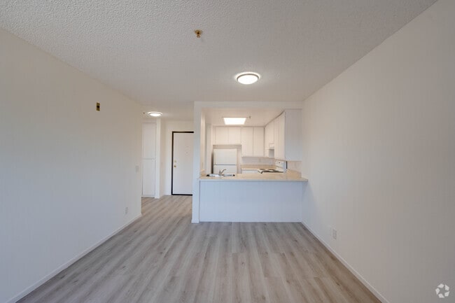 1HAB, 1BA - 750 ft²