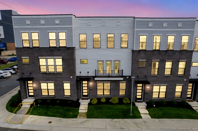 Building Photo - 9728 Junction Sta Rental