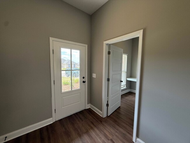 Photo - 116 Madisonville Dr