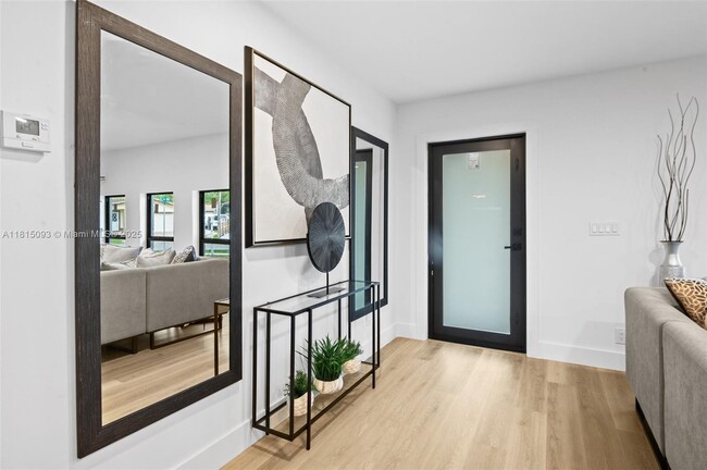 Building Photo - 679 SW 17th Ct Rental