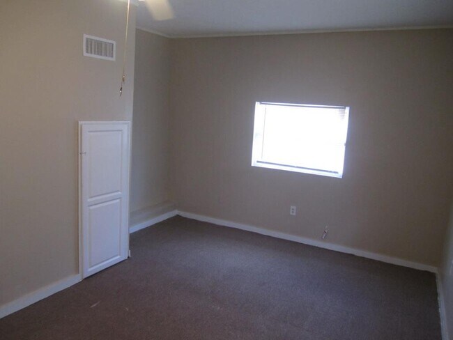 Photo - 1032 Court St