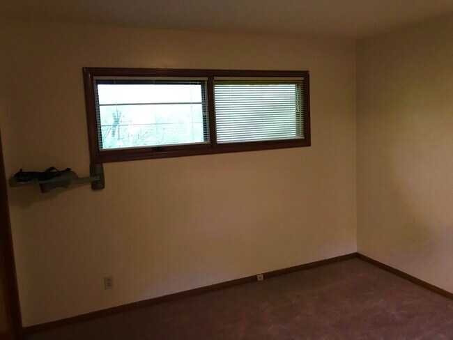 Photo - 4351 Dover Center Rd