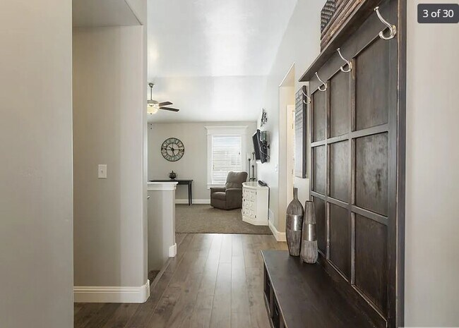 Photo - 5196 Ryanne Way