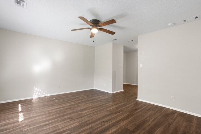 Photo - Charming 3 Bedroom/1.5 Bath home on Wilmington Island.