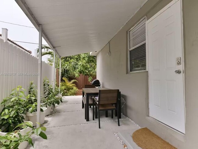 Photo - 3629 SW 12th St Unit B