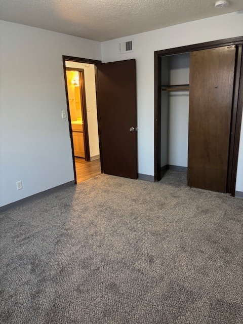 Building Photo - 1611 Center Point Rd NE Unit 1611-01