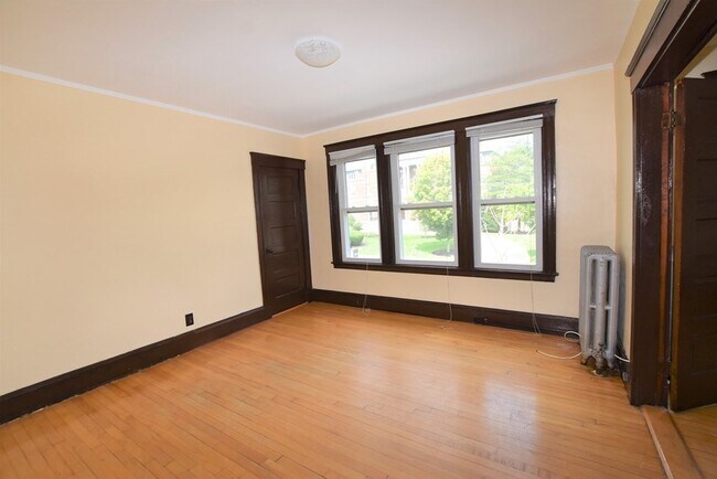 Photo - 138 Main St Unit L