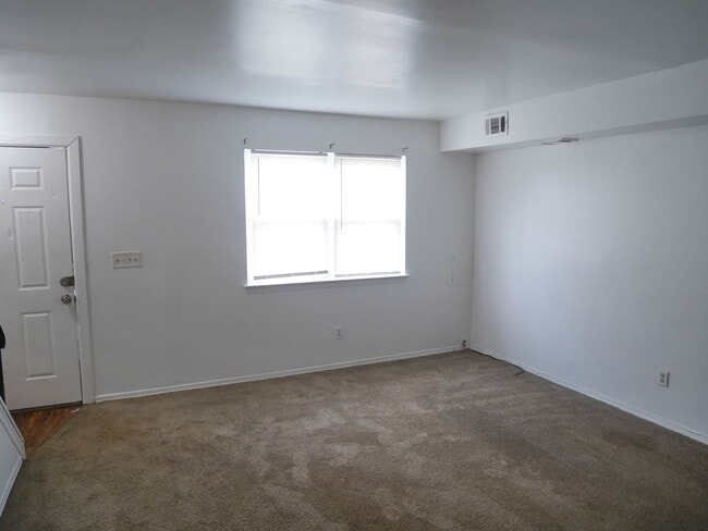 Photo - Charming Townhome in Elkton, MD!