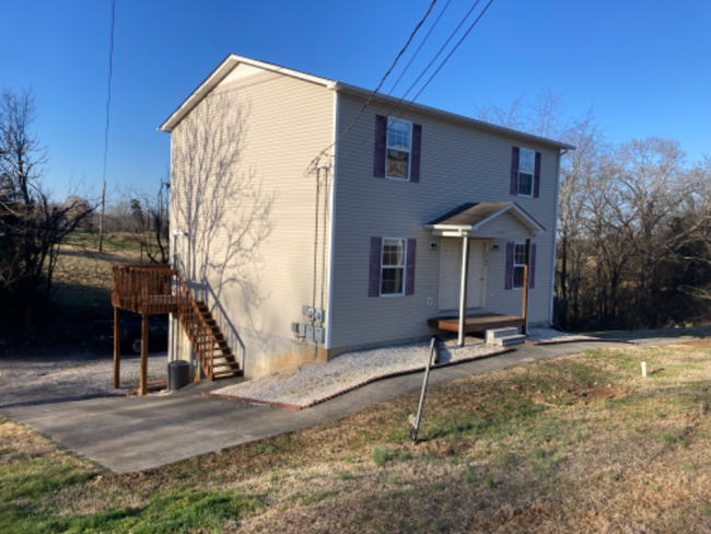Building Photo - 7182 Cedar Hill Rd Rental