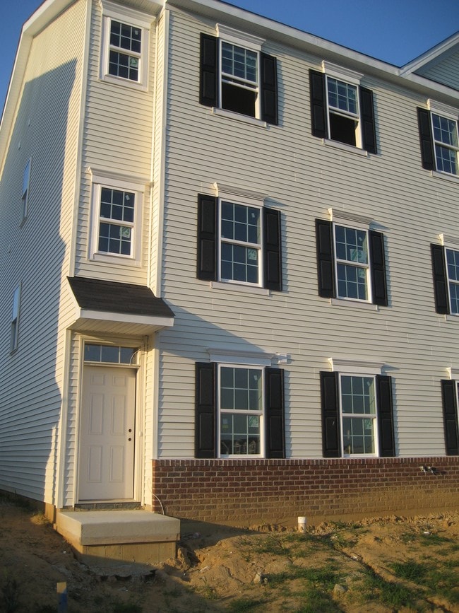 Building Photo - 112 Ridgemont Dr