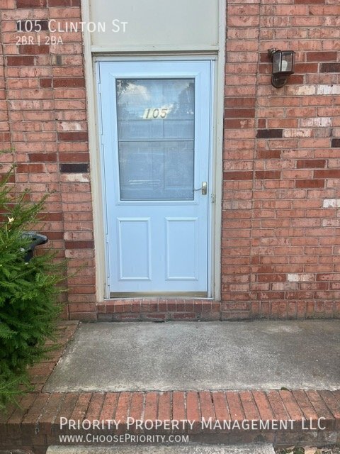 Building Photo - 105 Clinton St