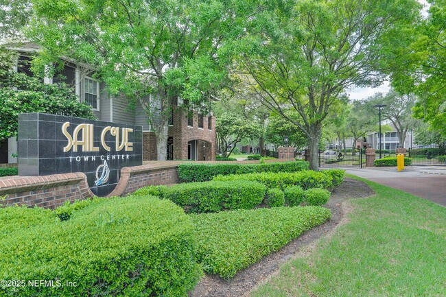 Photo - 10000 Gate Pkwy Unidad 1921