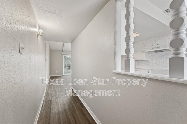 Photo - 10407 Lantry Way