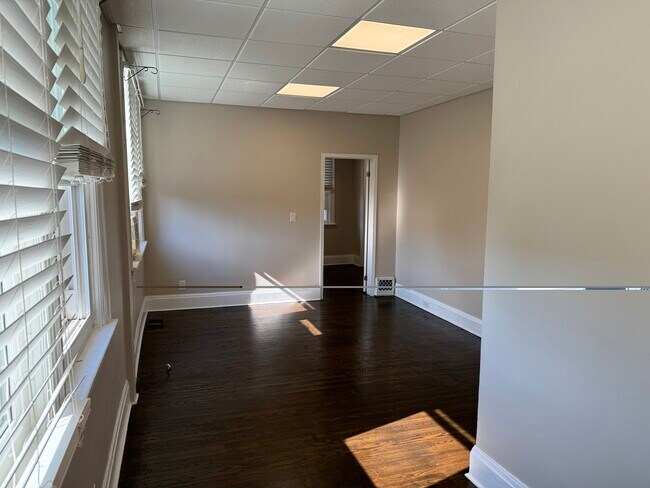 Photo - 179 Wood St E Unit 3