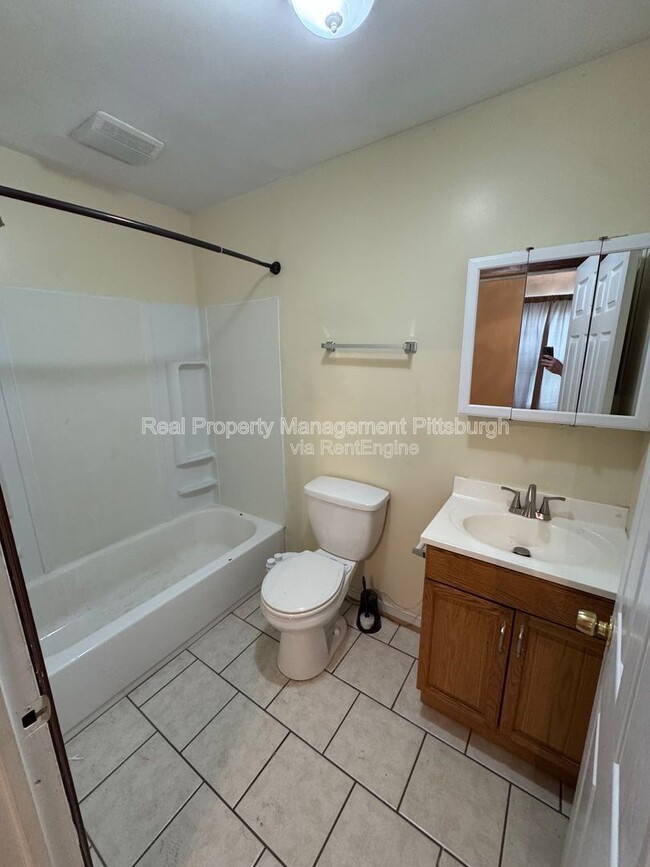 Photo - 48 Laclede St