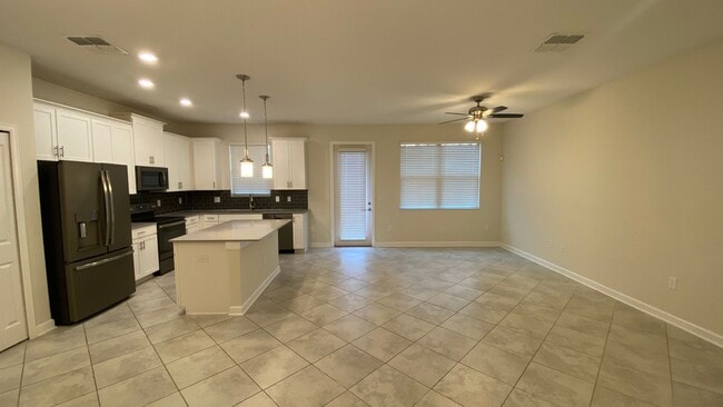 Photo - 3 Bedroom, 2.5 Bath Townhome in Lake Nona - Priced to Rent!