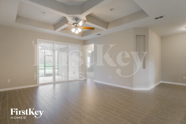 Photo - 486 Grand Landings Pkwy