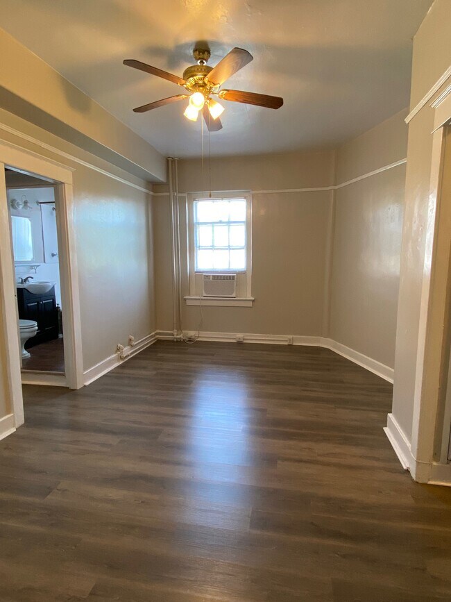 Studio 365sf / Living Area - The Dulion