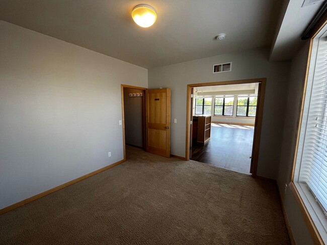Photo - West River Commons