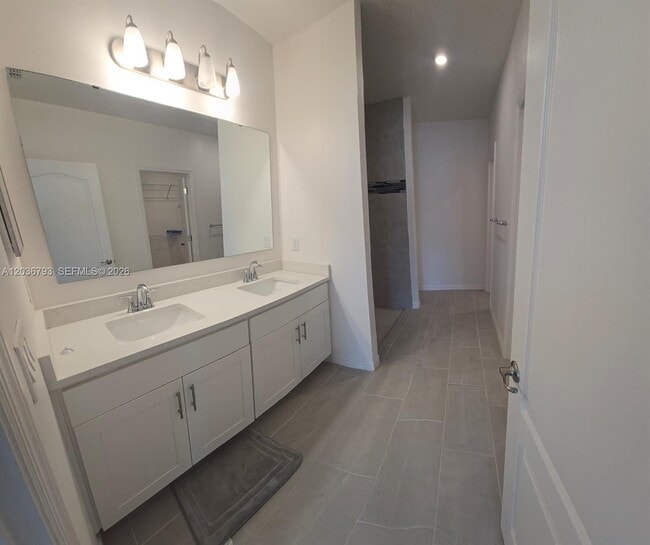Photo - 10500 SW Vasari Way