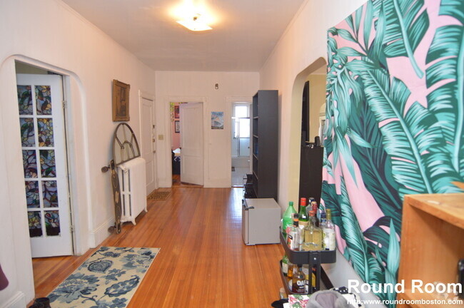 Building Photo - 3 Melton Rd Unit 3 Rental