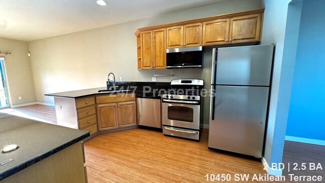 Photo - Bright 2 BD | 2.5 BA Townhome with A/C and Parking - Tigard