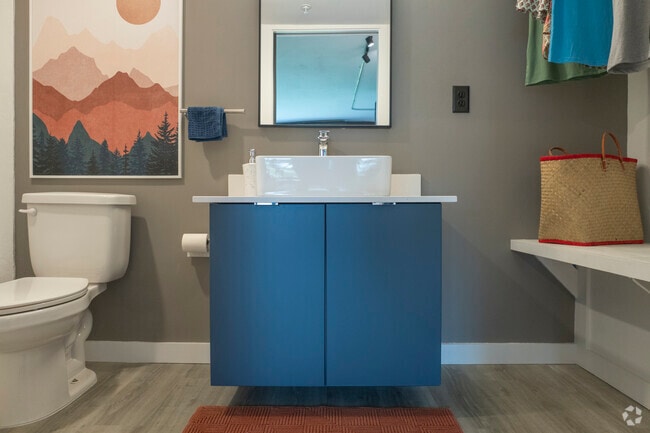 Studio - 314SF - Bathroom - River Roost