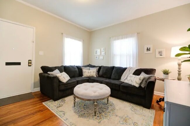 Photo - 311 E Strong St