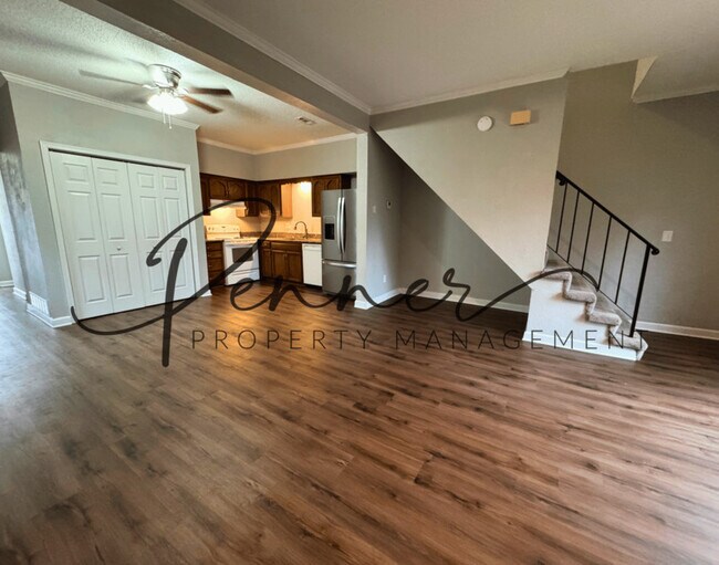 Photo - 3538 NE Independence Ave